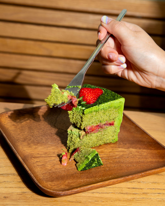 Matcha Strawberry Sponge Cake